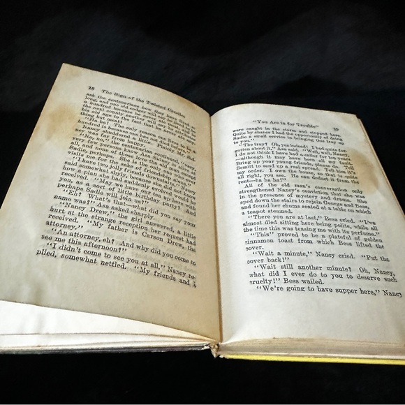 1933 Nancy Drew Mystery Book 9 - Picture 8 of 10